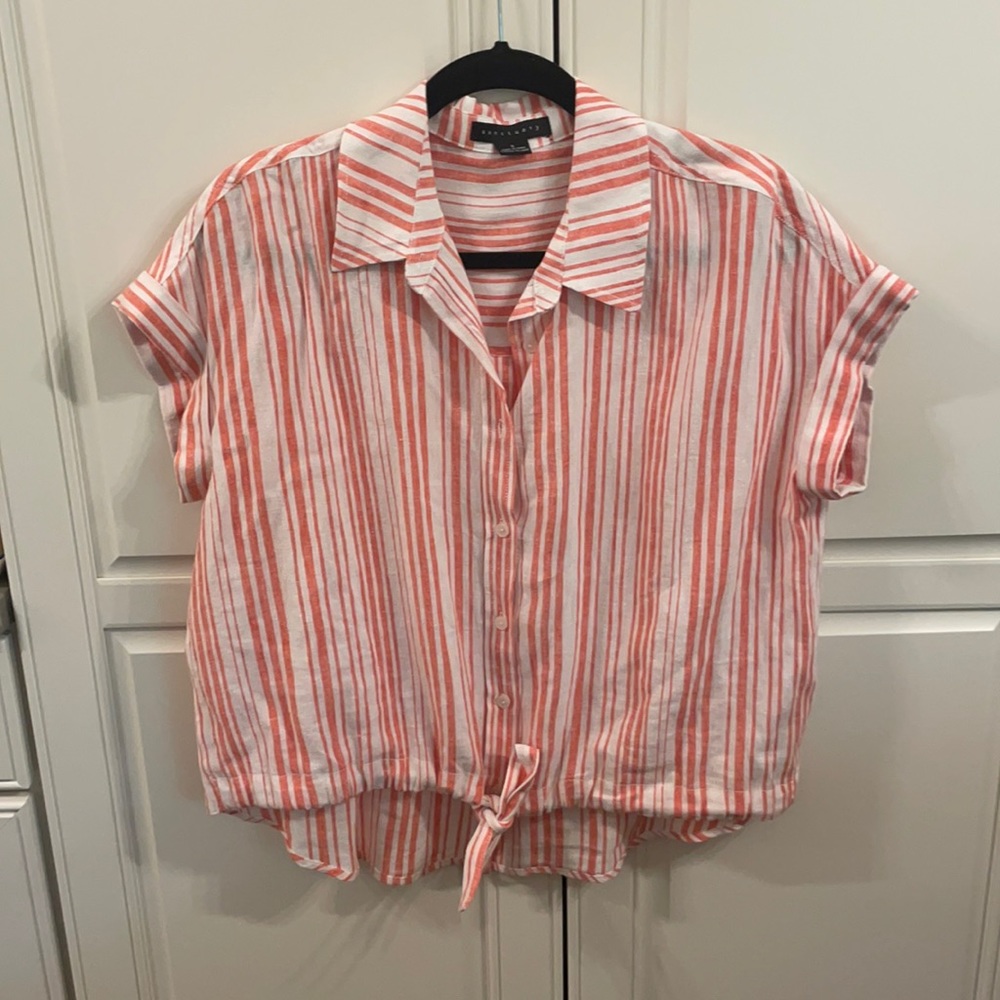 Coral and white tie front top